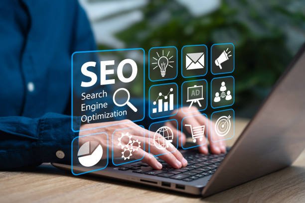 a man analyzie Technical SEO with the help of laptop